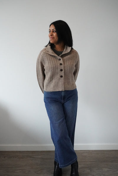 collared sweater with buttons