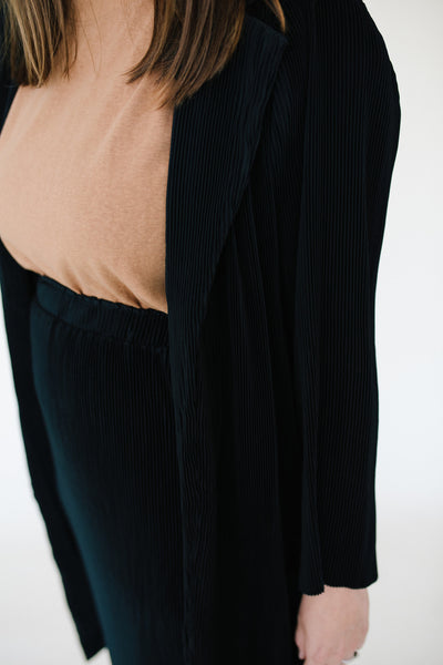 skirt with pleated texture - FINAL SALE